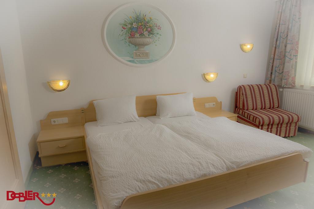 Ferienhotel Dobler Weissenbach am Lech Room photo