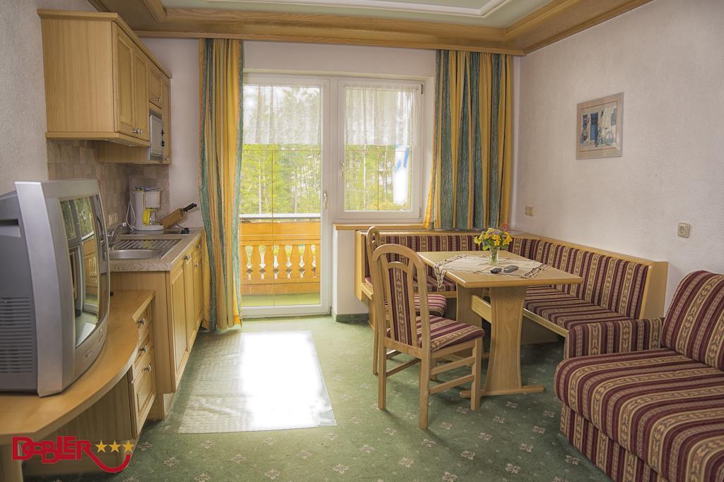 Ferienhotel Dobler Weissenbach am Lech Room photo
