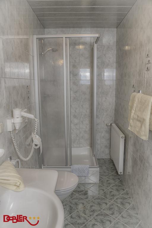 Ferienhotel Dobler Weissenbach am Lech Room photo