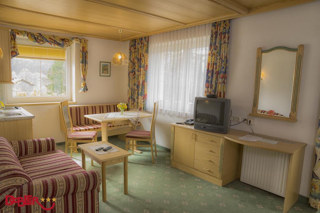 Ferienhotel Dobler Weissenbach am Lech Exterior photo